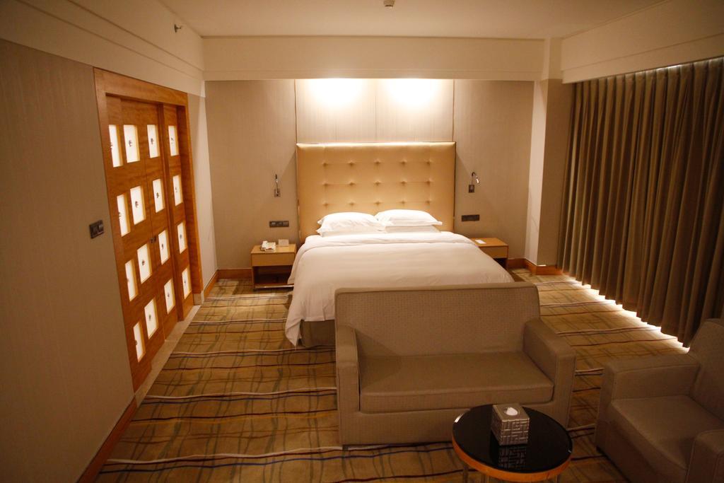 Zhongshan Lighting Era Hotel 외부 사진